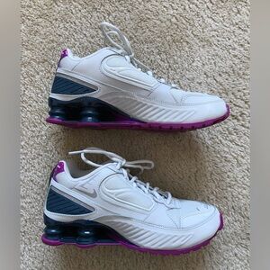 NIKE SHOX SHOCKS Enigma Shoes